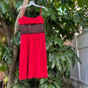 Vintage City Triangles red dress dress with black lace !